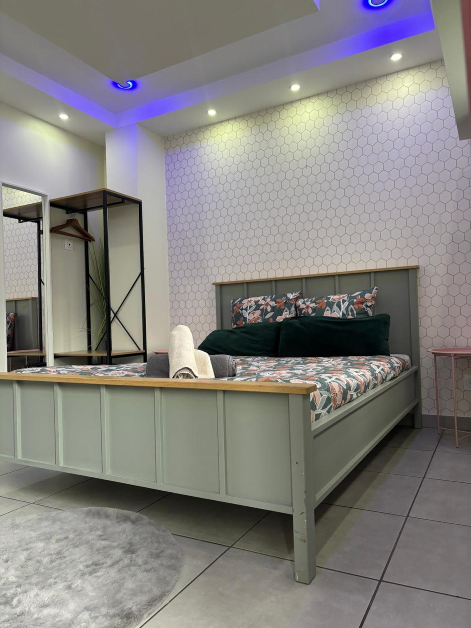 Justcozy Chambre Independante #2 Lille Exterior photo